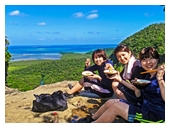 ピナイサーラの滝上から望む西表島の絶景